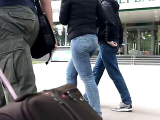 woman with good round ass